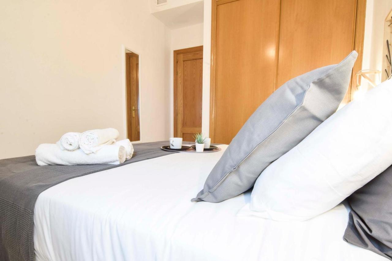 P&P Apartaments Carrera de Capuchinos Málaga Exterior foto